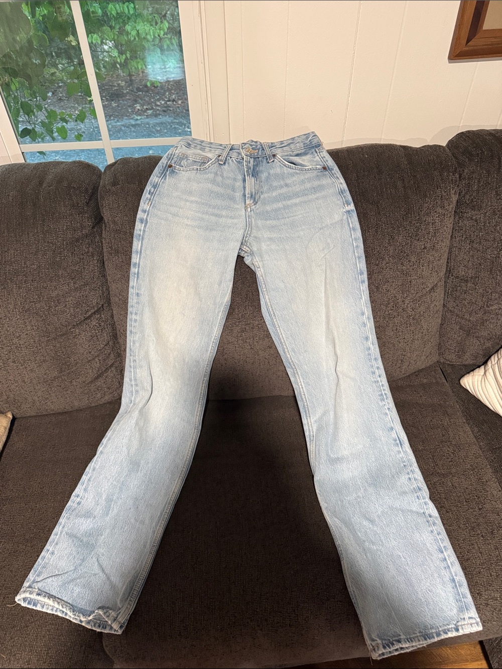 Zara Light Wash women’s Jeans - Classic Straight Leg